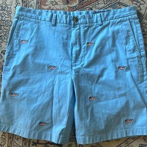 Vineyard vines blue short size 38 never worn brand new